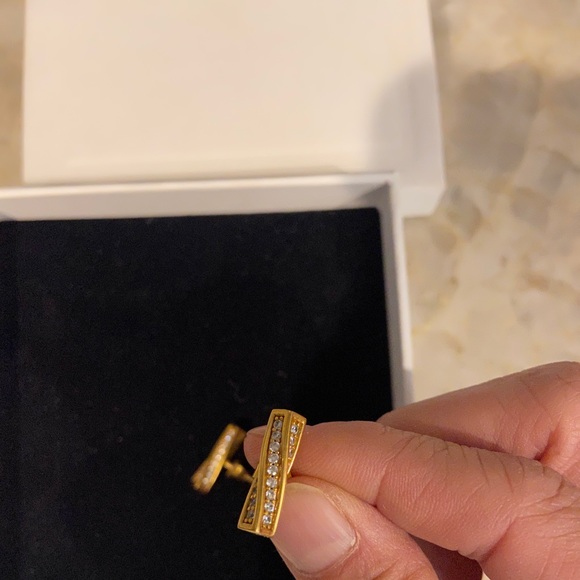 Celine Earrings - Picture 4 of 5